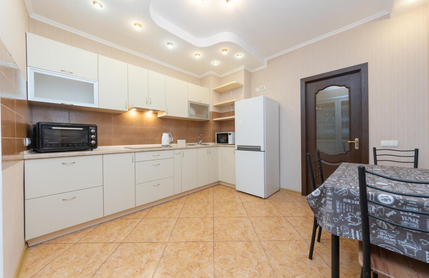 Apartments Near Poznyaki Station Киев Экстерьер фото