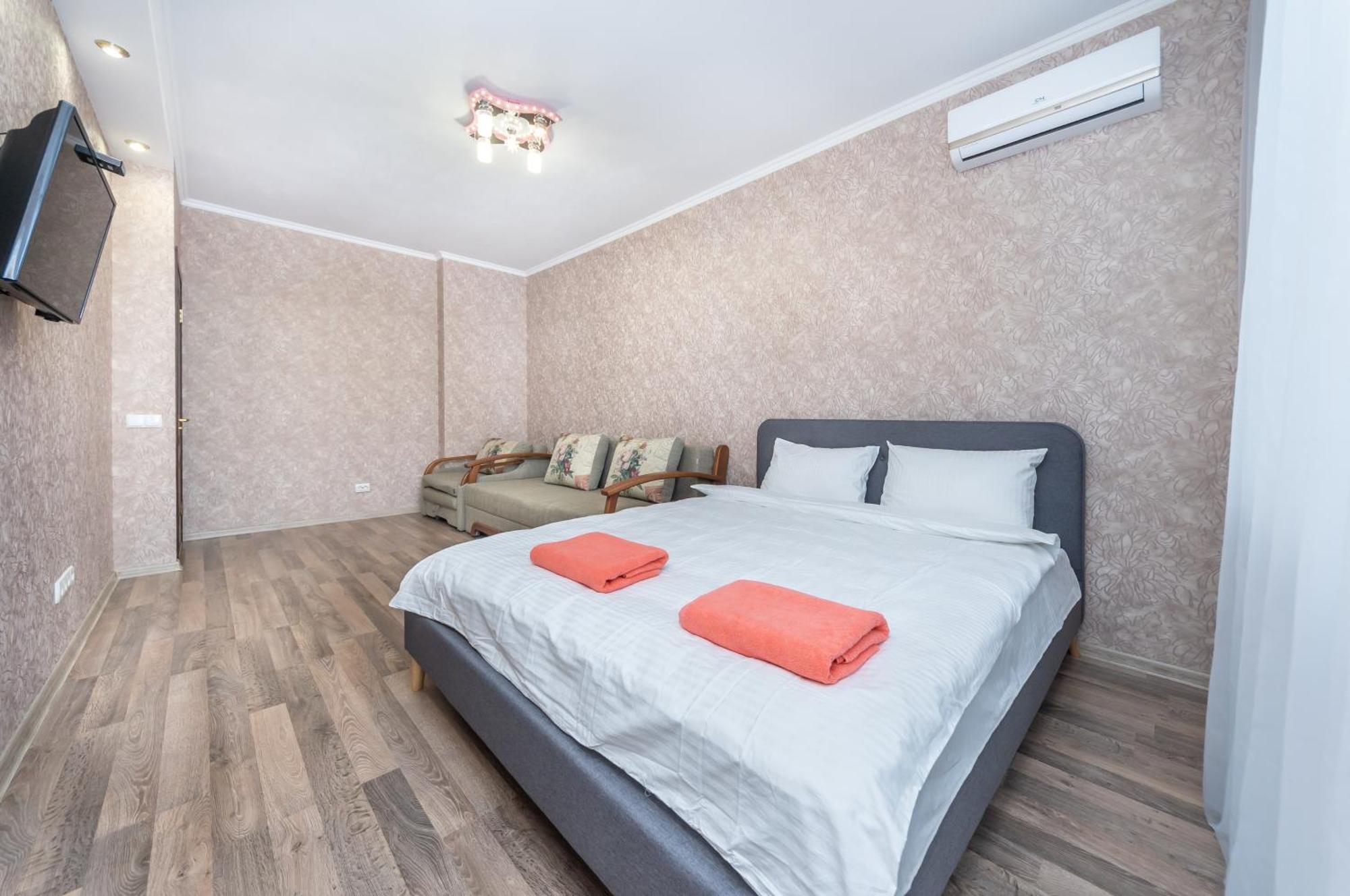Apartments Near Poznyaki Station Киев Экстерьер фото